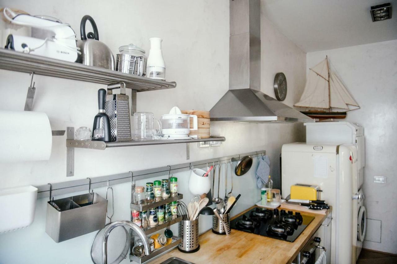 Sailer Loft - The House Of Travelers Apartment โกโม ภายนอก รูปภาพ