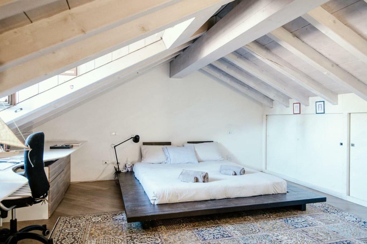 Sailer Loft - The House Of Travelers Apartment โกโม ภายนอก รูปภาพ