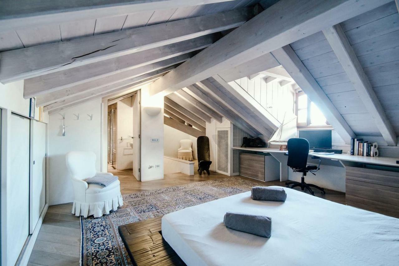 Sailer Loft - The House Of Travelers Apartment โกโม ภายนอก รูปภาพ